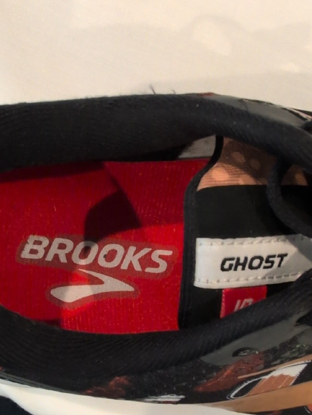 Brooks Ghost Beer Sneakers with Beer Bottle, Mugs Print and Red Lining - Picture 6 of 6